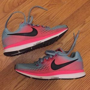 Nike Air Zoom Pegasus sneakers, size 8 women’s